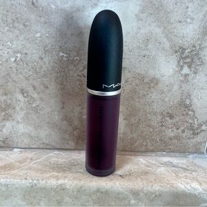 MAC powder kiss liquid lipcolor - Not your sugar plum
